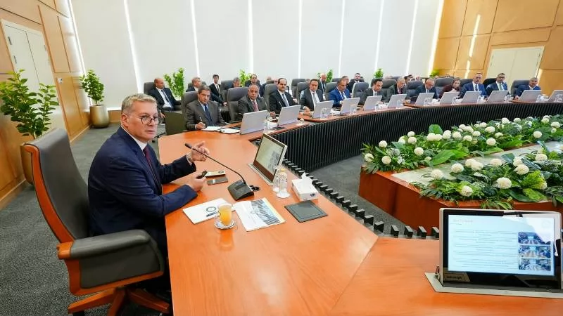 وزير البترول يناقش مع الشركات العالمية خطة تعزيز الإنتاج 